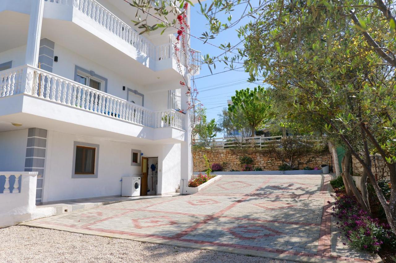 Vila Unique Aparthotel Ksamil Exterior photo